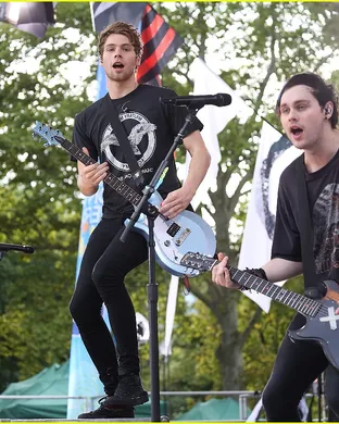 5 Seconds of Summer Fort Worth