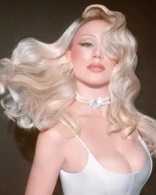 Slayyyter Dallas