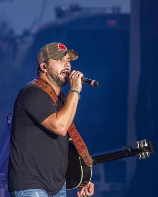 Tyler Farr Fort Worth